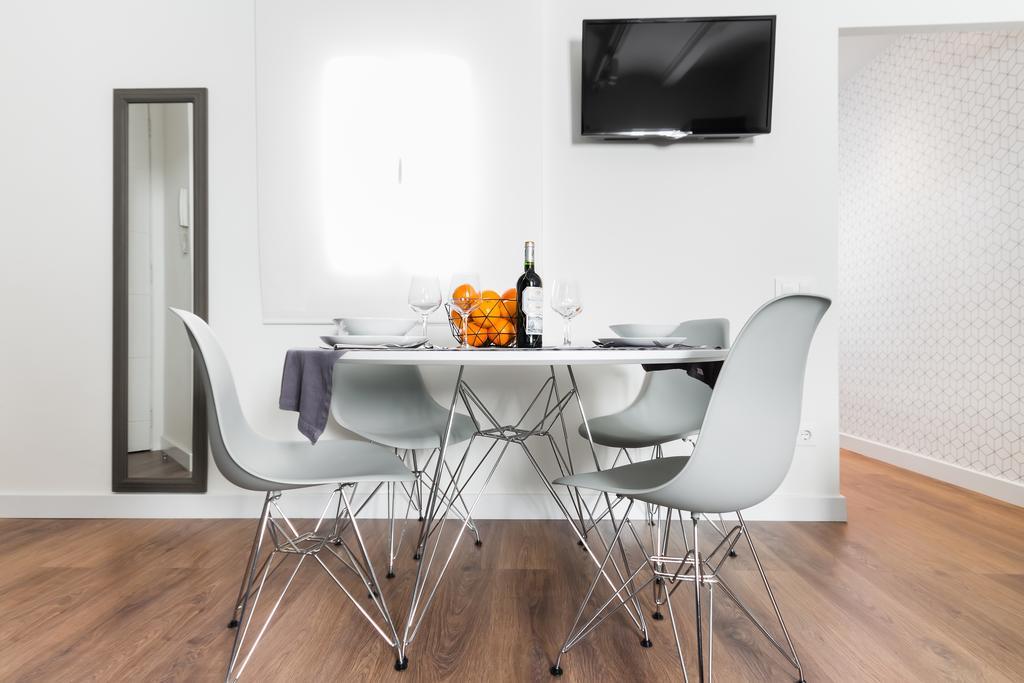 Barcelona Apartments Marina 124 ภายนอก รูปภาพ